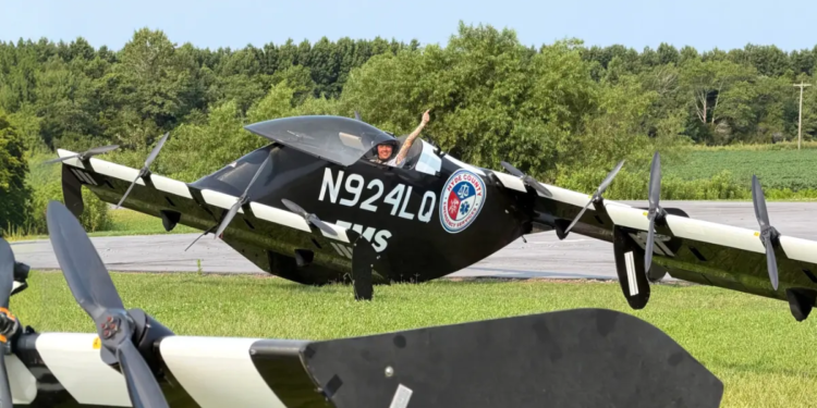 Pivotal's single-passenger electric aircraft